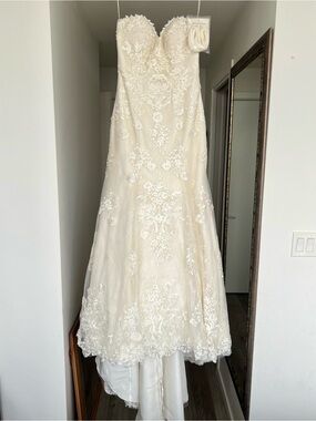 New Maggie Sottero Wedding Dress